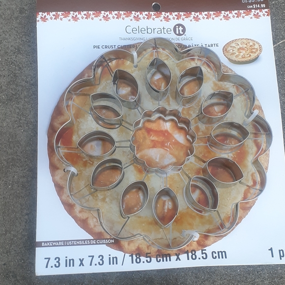 4 Pc Pumpkin Pie /CAKE PAN Autumn Fall Baking Mold, Measure Cup - Picture 2 of 6